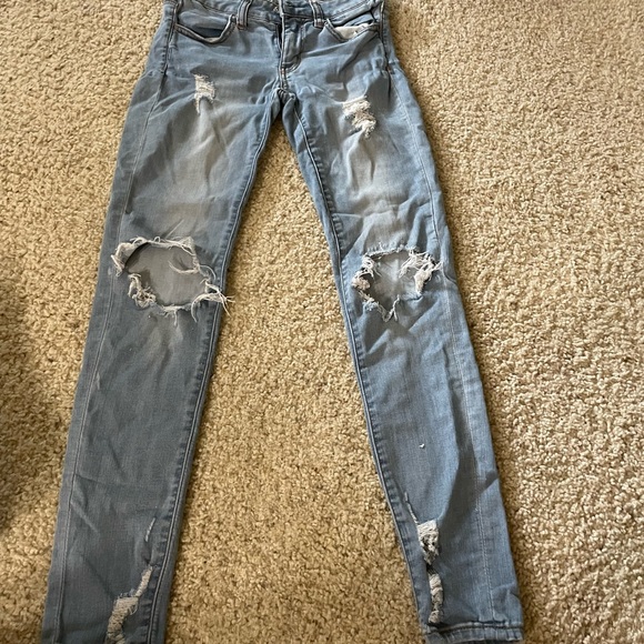 American Eagle Distressed Low-rise Jeggings - Picture 1 of 2